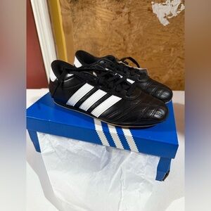 Adidas TAEKWONDO LACE Women’s Size 5